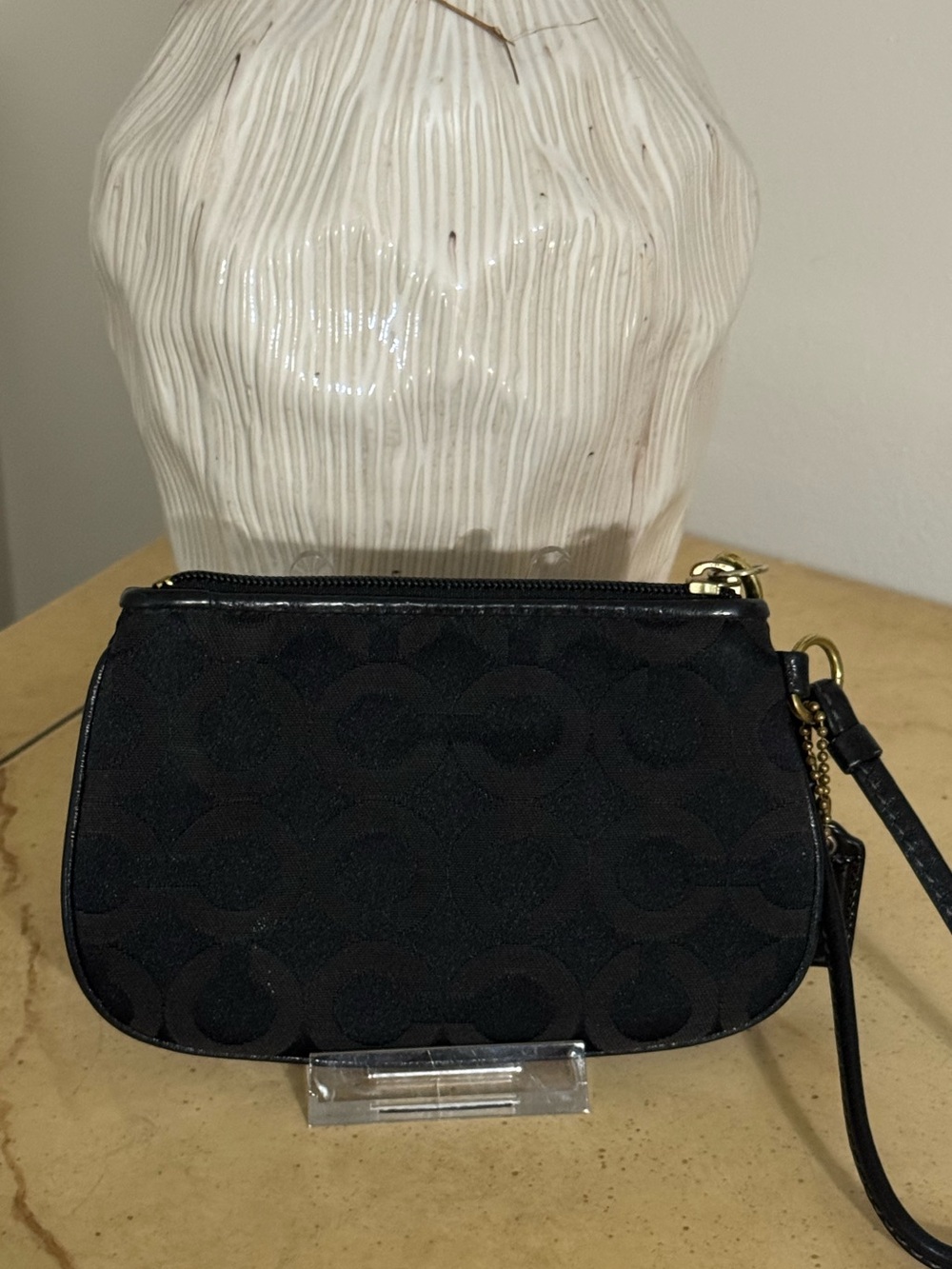 Coach Black Signature Wristlet with Gold Horse & Carriage Emblem - Picture 4 of 7